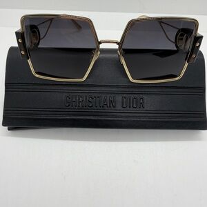 Authentic Christian Dior 30Montaigne SU 58MM Sunglasses Gold